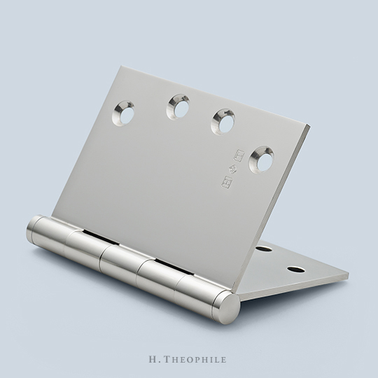 Wide-throw butt hinge to accept finial