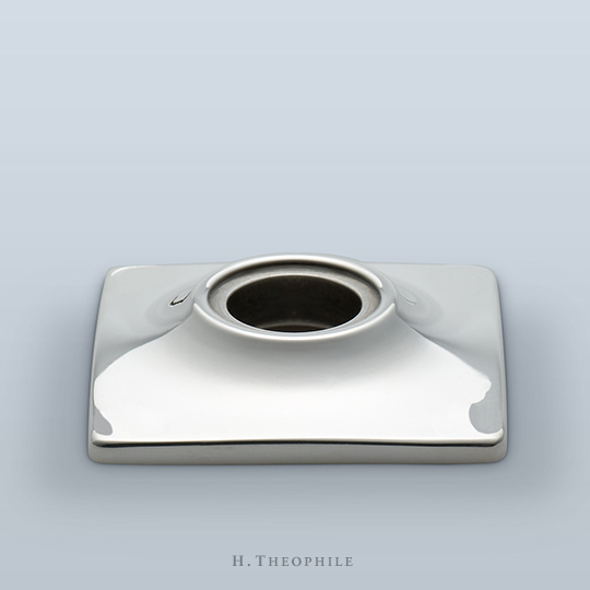 Backplate with raised collar