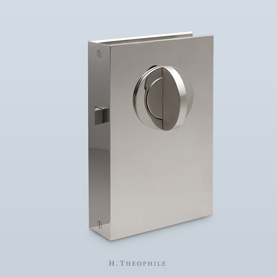 Vertical rectangular cuff