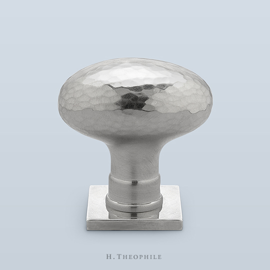 Simple hammered egg knob