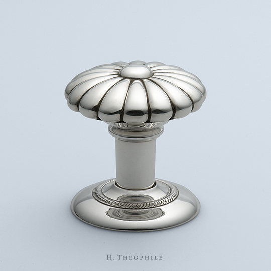 Flower knob