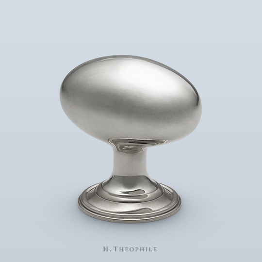 Egg knob with coordinating rosette