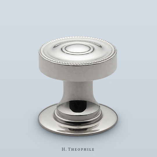 Round knob with beaded edge