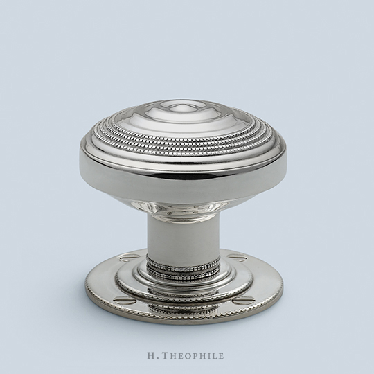 1930s Filigreed knob