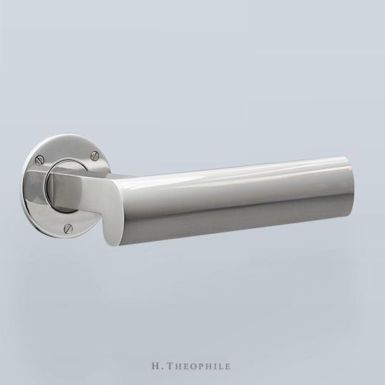 1930s English lever with oval profile handle
