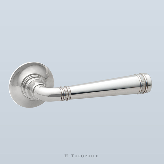 Traditional lever with two knurled rings