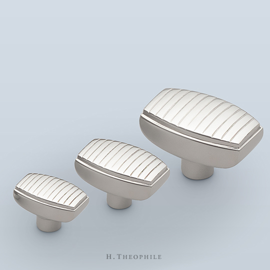 Hand-chased horizontal hatch