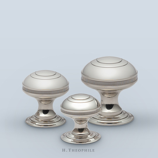 Neoclassical pull with knurling