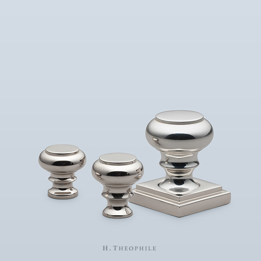 Finial cabinet pull