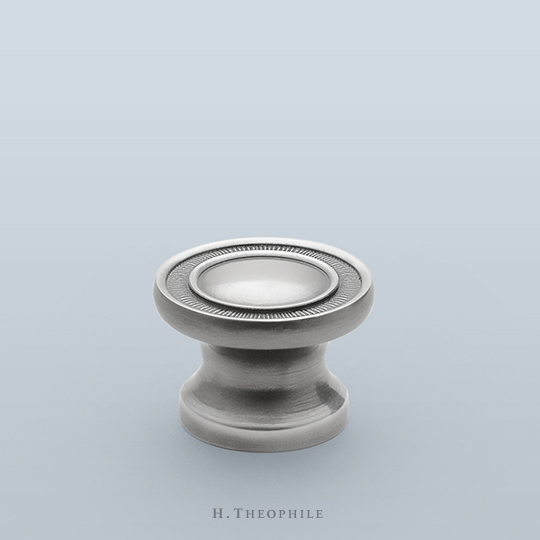 Round with knurled band