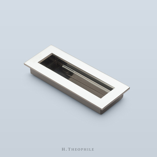 Rectangular with symmetrical frame and square inside corners