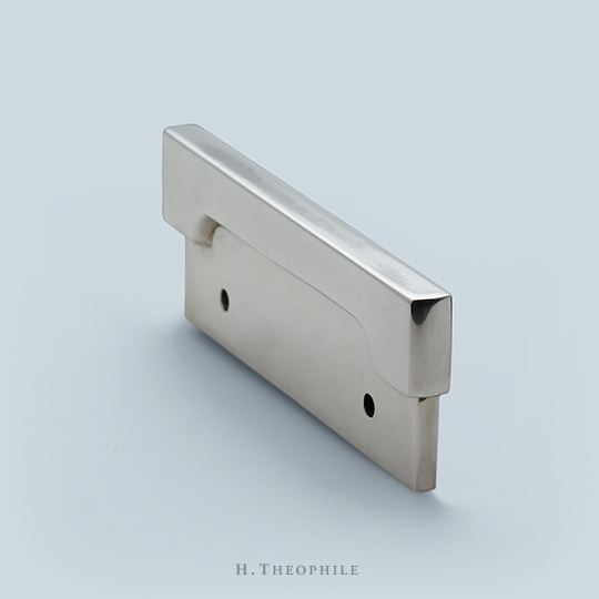 Edge pull with "C" shaped handle