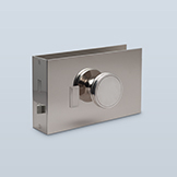 Horizontal rectangular cuff with handle