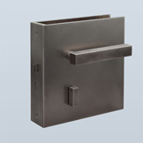 Square cuff with handles