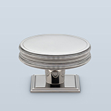 Barrel knob with knurled bands
