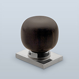 Flattened wooden tomato knob