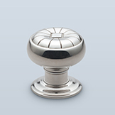 Round knob with square center