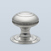 Neoclassical knob with knurling