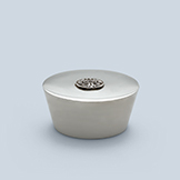 Flare knob with center crest