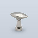 Oval pull with beading detail